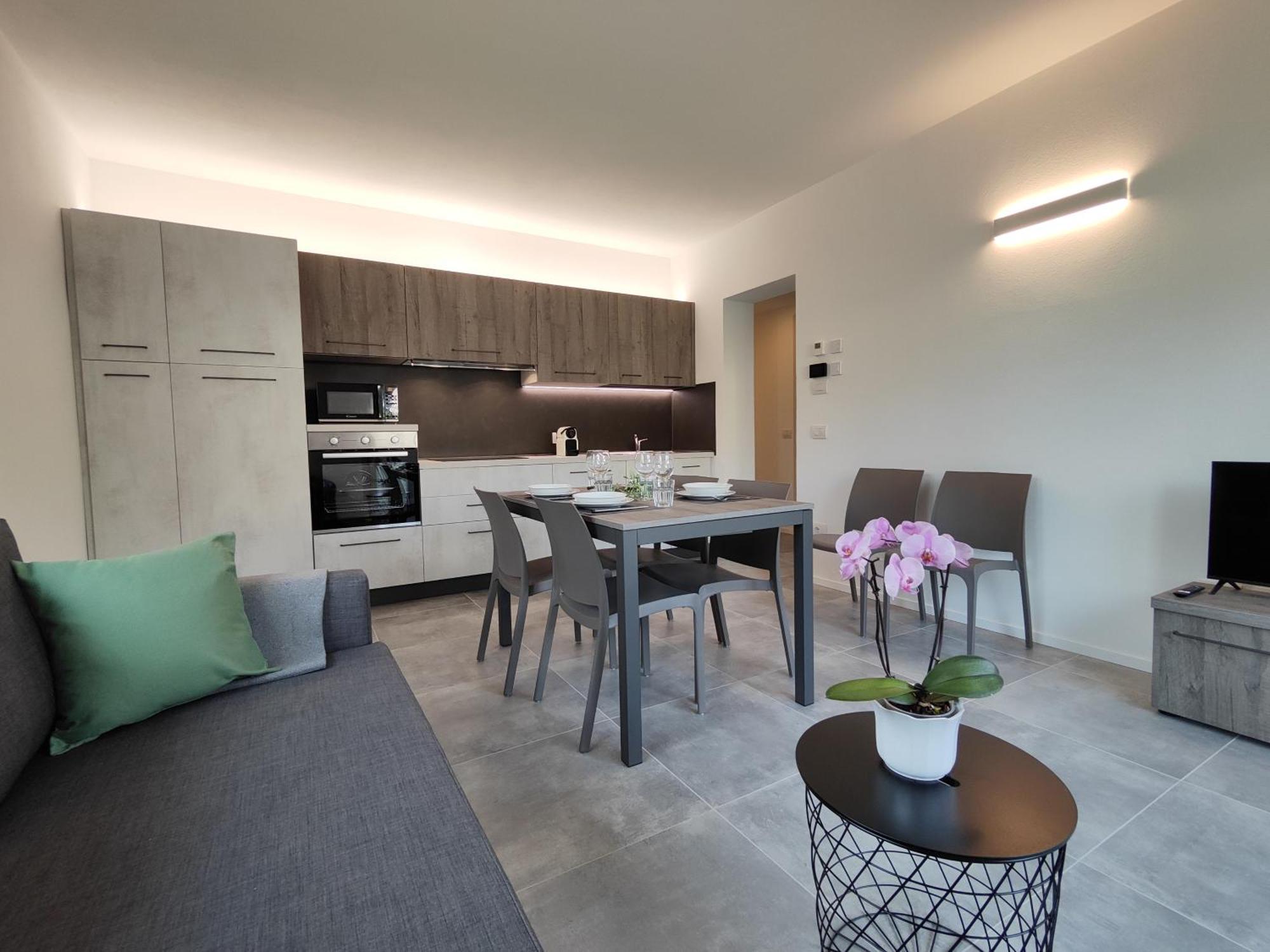 Oasi Degli Ulivi Apartment Riva del Garda Exterior photo