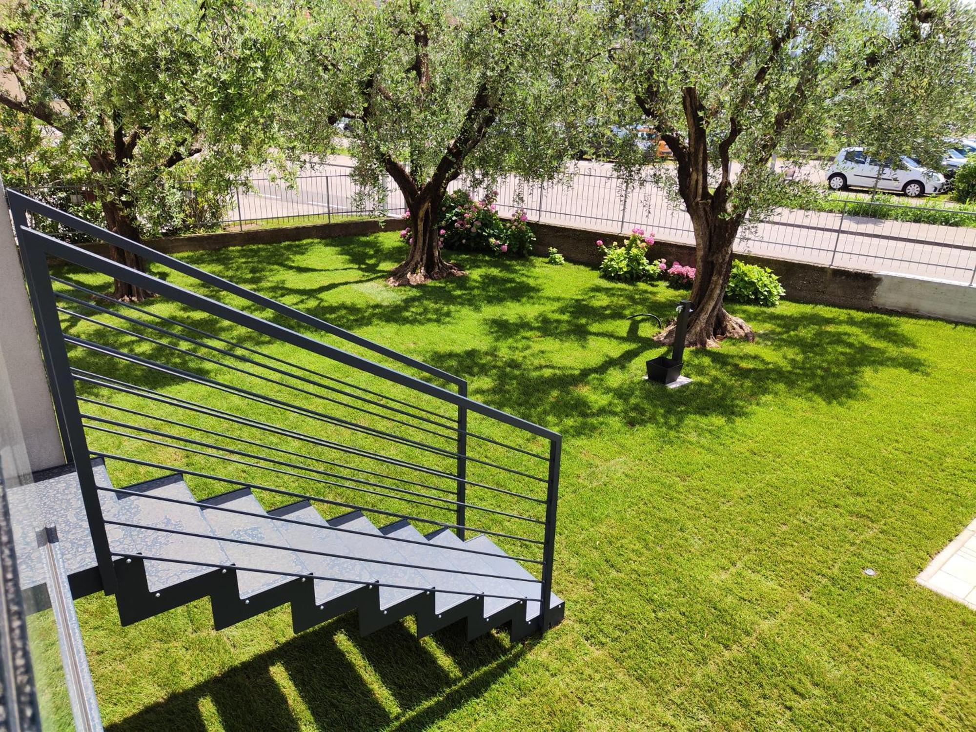 Oasi Degli Ulivi Apartment Riva del Garda Exterior photo